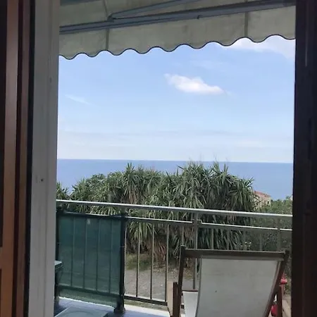 Casa Daniela * Costarainera